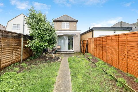 2 bedroom detached house for sale, Cherry Tree Lane, Rainham