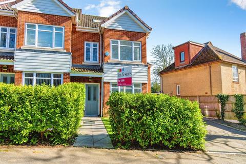 4 bedroom end of terrace house for sale, Old Mill Way, Southampton