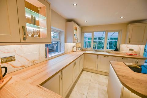 4 bedroom detached bungalow for sale, St. Huberts Drive, Skegness