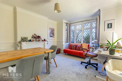 3 bedroom detached house to rent, Corhampton Road, Bournemouth, BH6 5