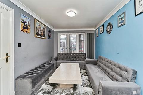 5 bedroom semi-detached house for sale, Somerset Road, West Bromwich
