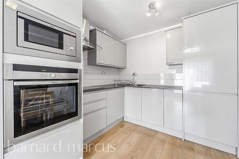 undefined, Dunmow Close, Feltham