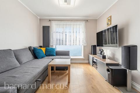 undefined, Dunmow Close, Feltham