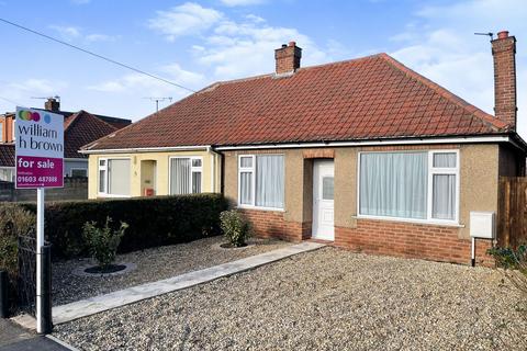2 bedroom semi-detached bungalow for sale, Bramble Avenue, Norwich