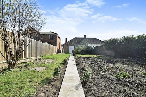 2 bedroom semi-detached bungalow for sale, Bramble Avenue, Norwich