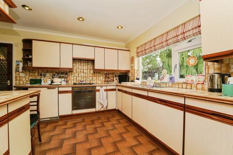 5 bedroom detached house for sale, Suffolk Place, Down Ampney, Cirencester