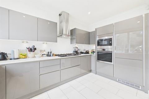 3 bedroom terraced house for sale, Wellsborough Mews, Merton, London, SW20