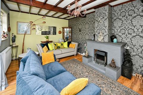 2 bedroom detached bungalow for sale, Landseer Avenue, Chapel St. Leonards, Skegness