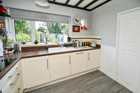2 bedroom detached bungalow for sale, Landseer Avenue, Chapel St. Leonards, Skegness