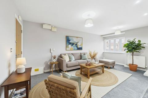 2 bedroom apartment for sale, Pines Court, Mansfield Road, Woodthorpe, Nottingham