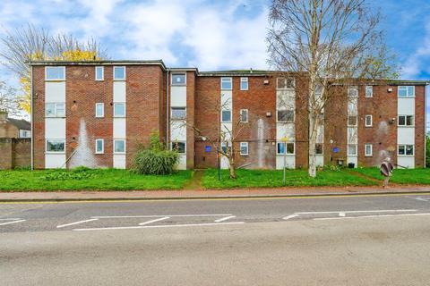 2 bedroom flat for sale, London Road, Hemel Hempstead