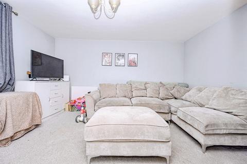 2 bedroom flat for sale, Evans Wharf, Hemel Hempstead