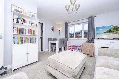 2 bedroom flat for sale, Evans Wharf, Hemel Hempstead