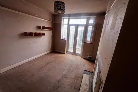 2 bedroom ground floor flat for sale, Orchard Way, Bognor Regis