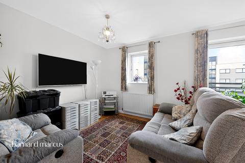 2 bedroom flat for sale, Ruby Way, London