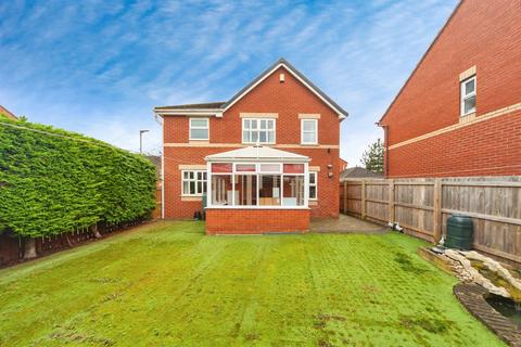 4 bedroom detached house for sale, Manna Drive, Elton, Chester