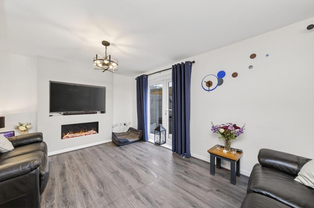 Open plan living/diner