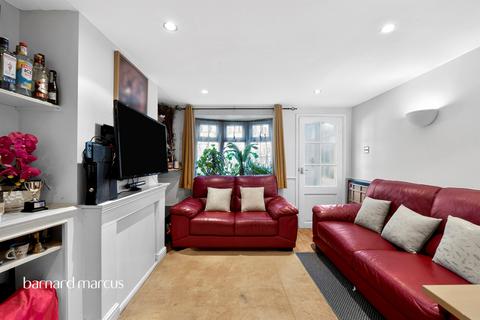 undefined, Chertsey Road, Feltham
