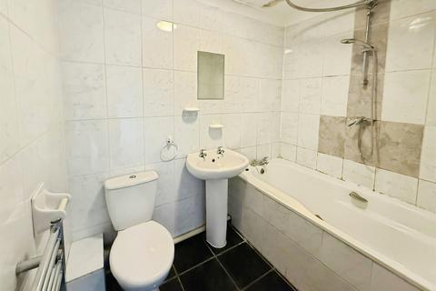 2 bedroom flat for sale, Cobbett Road, Southampton