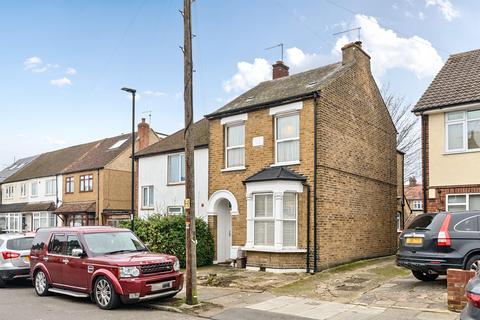 3 bedroom semi-detached house for sale, Bridgenhall Road, Enfield