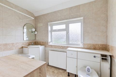 3 bedroom terraced house for sale, Edinburgh Road, Wellingborough