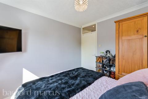 undefined, Staines Road, FELTHAM