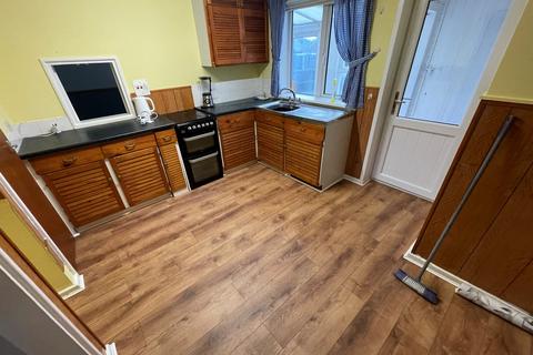 3 bedroom terraced house for sale, Edlington Lane, Warmsworth, Doncaster