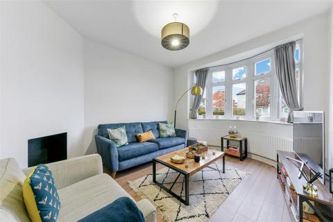 3 bedroom house to rent, Grasmere Avenue, Merton Park SW19
