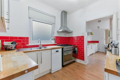 3 bedroom house to rent, Grasmere Avenue, Merton Park SW19