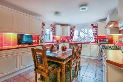 4 bedroom detached house for sale, Swanmore Close, BOURNEMOUTH