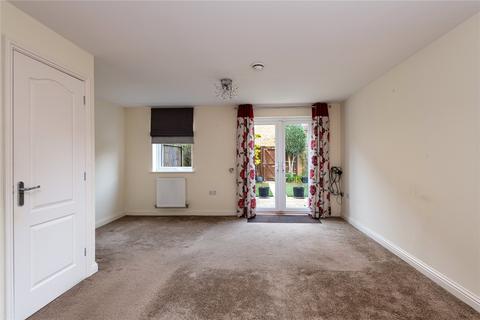 3 bedroom semi-detached house to rent, Spinel Close, Sittingbourne, Kent, ME10