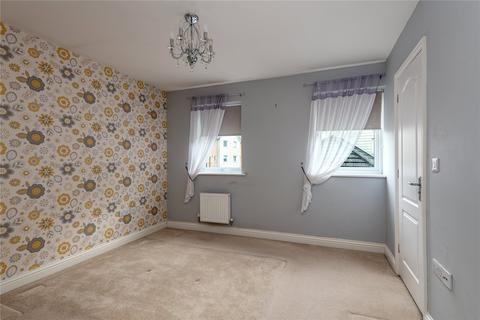 3 bedroom semi-detached house to rent, Spinel Close, Sittingbourne, Kent, ME10