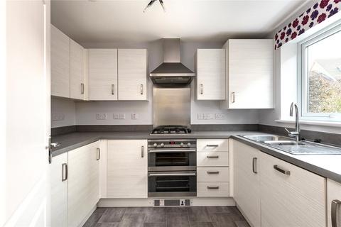 3 bedroom semi-detached house to rent, Spinel Close, Sittingbourne, Kent, ME10