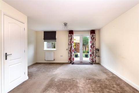 3 bedroom semi-detached house to rent, Spinel Close, Sittingbourne, Kent, ME10