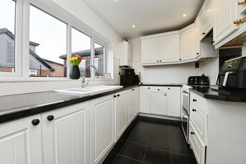 3 bedroom detached house for sale, Brooklyn Drive, Rayleigh