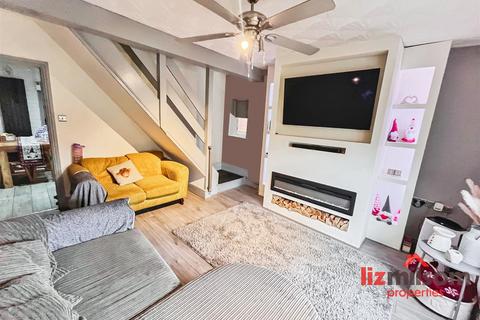 3 bedroom semi-detached house for sale, Edward Street, Swadlincote DE11
