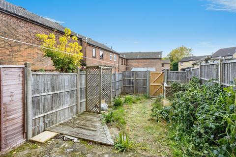 2 bedroom terraced house for sale, Greenways Walk, Broadfield, Crawley