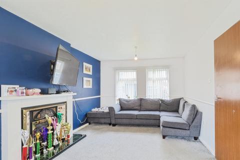 3 bedroom semi-detached house for sale, Barnstaple Road, SCUNTHORPE
