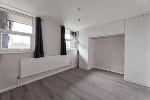 undefined, Veronica Close, Romford, RM3