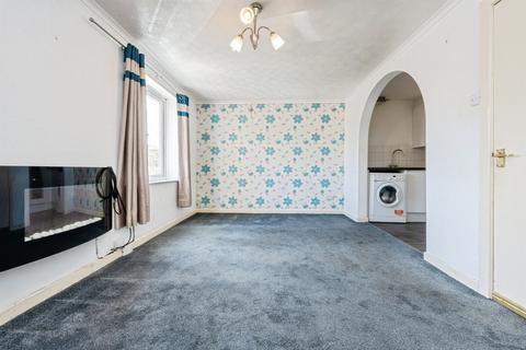 2 bedroom flat for sale, Ashburnham Road, Bedford