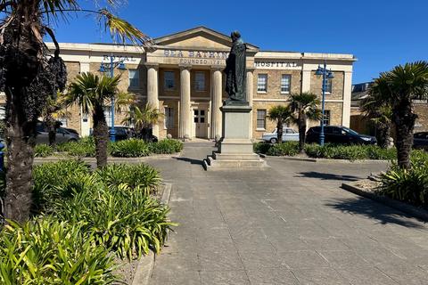2 bedroom apartment for sale - Canterbury Road, Alexandra Court The Royal Seabathing Canterbury Road, CT9