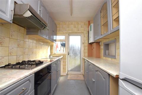 3 bedroom terraced house to rent, Hickman Road, Chadwell Heath RM6
