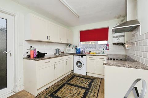 3 bedroom end of terrace house for sale, Latimer Road, Eastbourne