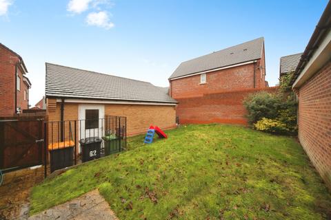 4 bedroom detached house for sale, Bedford Road, Houghton Regis, Dunstable