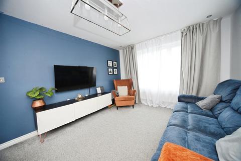 4 bedroom detached house for sale, Bedford Road, Houghton Regis, Dunstable