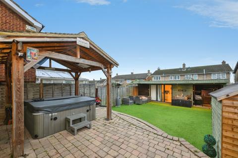 undefined, Hilltop Close, Cheshunt, Waltham Cross