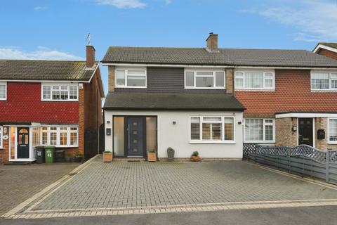 Hilltop Close, Cheshunt, Waltham Cross