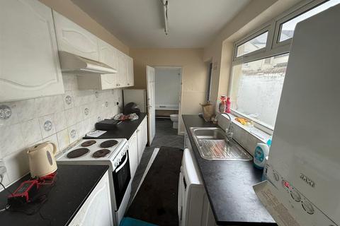 2 bedroom house for sale, Leven Street, Middlesbrough TS1