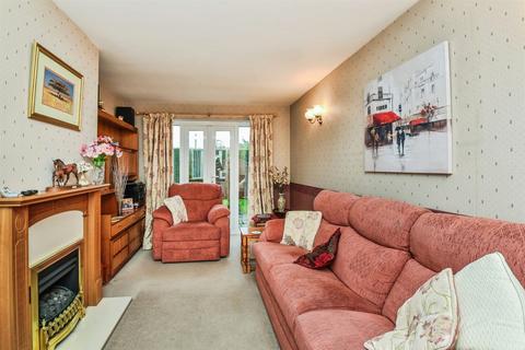 undefined, Honeybrook Close, CHIPPENHAM