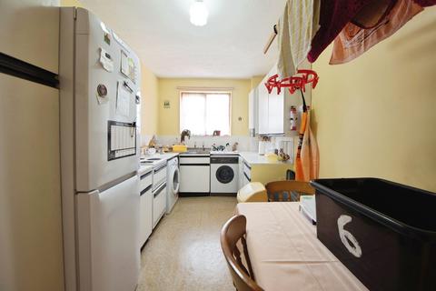 undefined, Saxon Close, Waterlooville